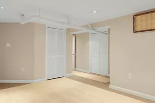 2 Queensway Cir, Nashua, NH 03062 - Photo 31