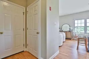 72 Mountain Vlg Rd, Windham, NH 03087 - Photo 7