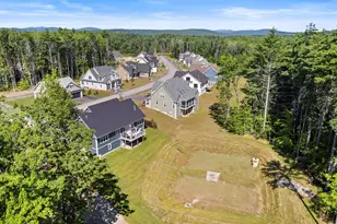 77 Lady Walsingham Wy, Laconia, NH 03246 - Photo 7