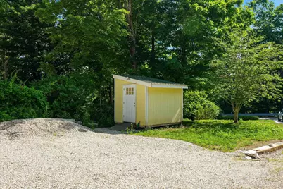 625 Douglas Street, Manchester, NH 03102 - Photo 37