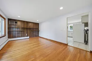 19 Carroll St, Nashua, NH 03063 - Photo 9
