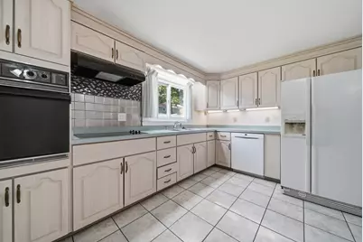 19 Carroll Street, Nashua, NH 03063 - Photo 13