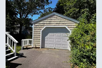 617 Colonial Drive, Portsmouth, NH 03801 - Photo 5