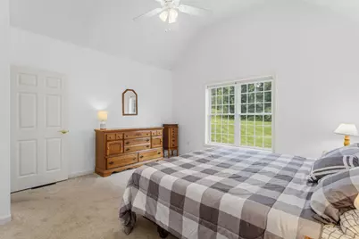 28 Saint Andrews Way, Londonderry, NH 03053 - Photo 19