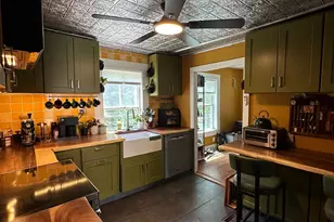 20 Pleasant St, Fitzwilliam, NH 03447 - Photo 5