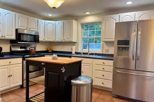 20 Lamprey Village Dr, Epping, NH 03042 - Photo 17