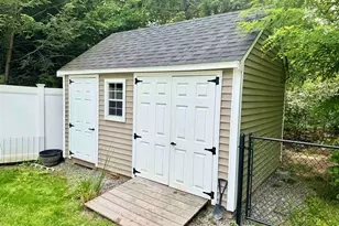 20 Lamprey Village Dr, Epping, NH 03042 - Photo 43