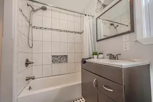 258 Belmont St, Manchester, NH 03103 - Photo 23