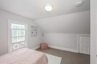 258 Belmont St, Manchester, NH 03103 - Photo 15