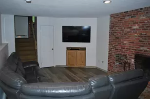 43 Camelot Dr, Bedford, NH 03110 - Photo 23