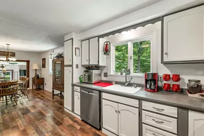 539 N Main Street, Wolfeboro, NH 03894 - Photo 15