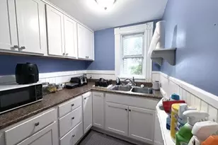 421 Laurel St, Manchester, NH 03103 - Photo 21