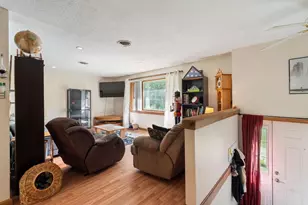8 Cottage Ct, Farmington, NH 03835 - Photo 5