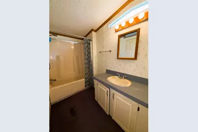 11 Corey's Mobile Home Park, Littleton, NH 03561 - Photo 17
