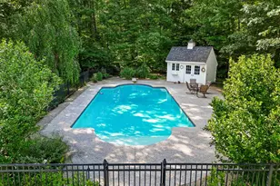 54 Crestwood Dr, Hollis, NH 03049 - Photo 3