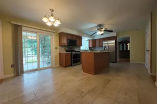 2 Farmington Rd, Nashua, NH 03060 - Photo 9