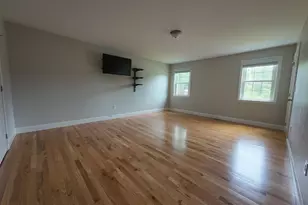 2 Farmington Rd, Nashua, NH 03060 - Photo 13