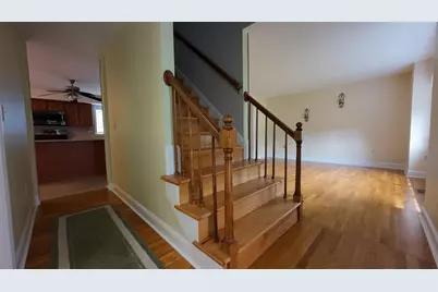 2 Farmington Road, Nashua, NH 03060 - Photo 5