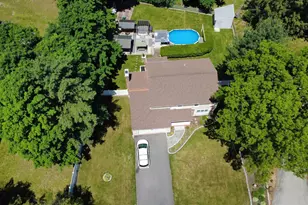 2 Farmington Rd, Nashua, NH 03060 - Photo 3