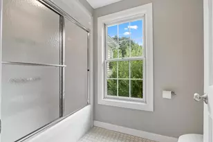 271 Merritt Nyberg Ln, Manchester, NH 03104 - Photo 19