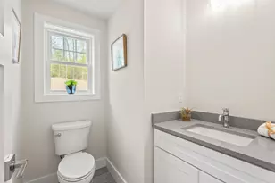 99 Driftwood Cir, Sandown, NH 03873 - Photo 21