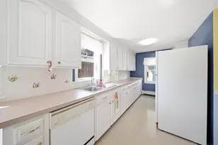 293 Boynton St, Manchester, NH 03102 - Photo 7