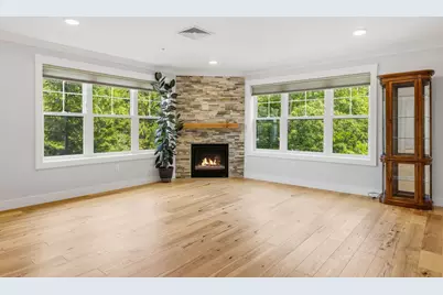 2075 Lafayette Road #B27, Portsmouth, NH 03801 - Photo 9