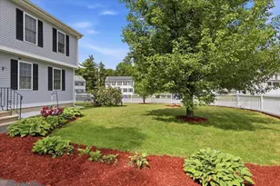 36 Wildwood St, Manchester, NH 03103 - Photo 11