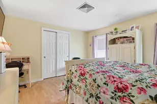 36 Wildwood St, Manchester, NH 03103 - Photo 27
