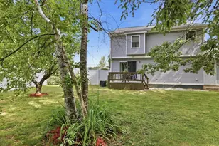 36 Wildwood St, Manchester, NH 03103 - Photo 9
