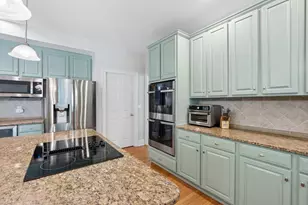 11 Dorothy&apos S Way, Bedford, NH 03110 - Photo 15