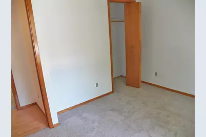 25 Woodlawn Avenue, Hillsboro, NH 03244 - Photo 13