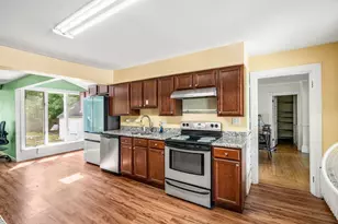 37 N Mast St, Goffstown, NH 03045 - Photo 7