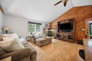 12 Campbell Dr, Pelham, NH 03076 - Photo 11