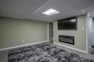 548 S Main St, Manchester, NH 03102 - Photo 25