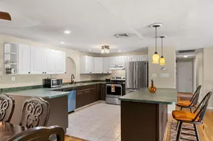 240 Hampstead St, Methuen, MA 01844 - Photo 31