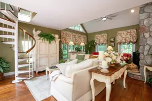 8 Coventry Ln, Derry, NH 03038 - Photo 21