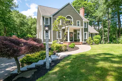 8 Coventry Lane, Derry, NH 03038 - Photo 3