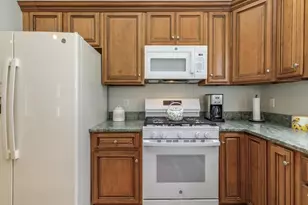 39 Morrison Dr, Londonderry, NH 03053 - Photo 11