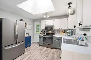 31 Emerald Ln, Hillsboro, NH 03244 - Photo 13
