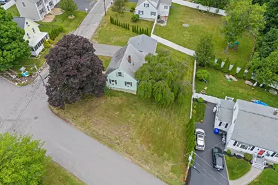87 Broadway Avenue, Manchester, NH 03104 - Photo 5