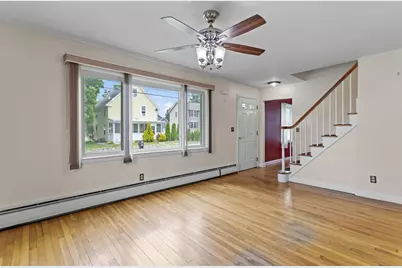 87 Broadway Avenue, Manchester, NH 03104 - Photo 15