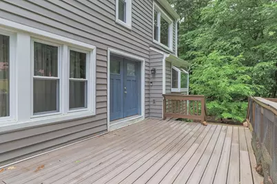 20 Redfield Circle, Derry, NH 03038 - Photo 7