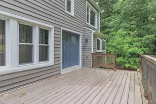 20 Redfield Cir, Derry, NH 03038 - Photo 7