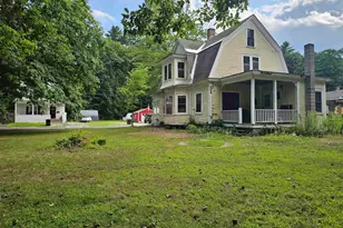43 Woodland St, Claremont, NH 03743 - Photo 1
