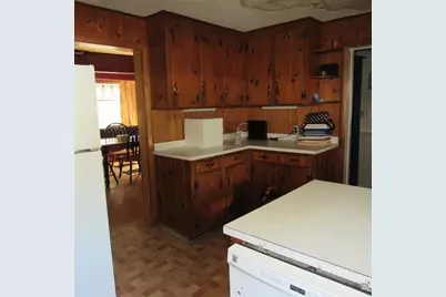 43 Woodland Street, Claremont, NH 03743 - Photo 5