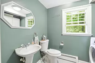9 King Edward Dr, Londonderry, NH 03053 - Photo 11