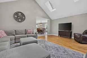7 Cheshire Ct, Londonderry, NH 03053 - Photo 9