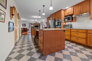 62 Pullman Ln, Hartford, VT 05001 - Photo 15