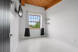335 Cypress St, Manchester, NH 03103 - Photo 29
